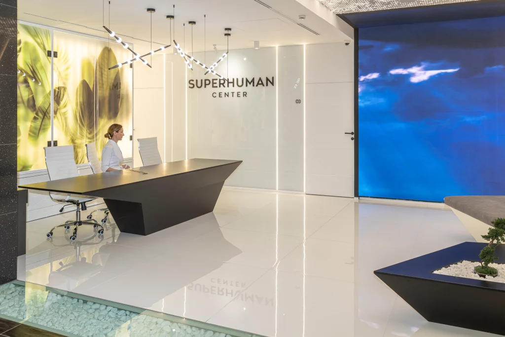 Hogyan dolgozik a Superhuman Center?